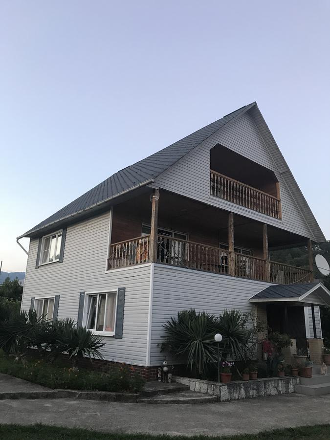 Dom U Morya Hotel Pitsoenda Buitenkant foto